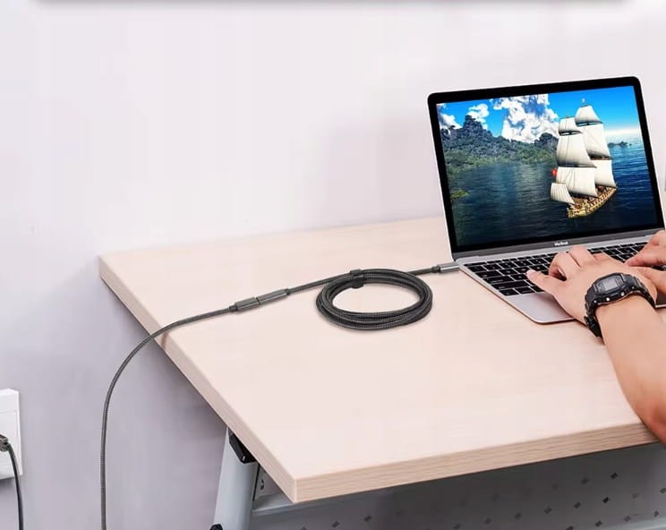 Huby i adaptery USB-C - Zenwire - Ekskluzywna oferta